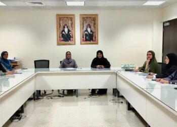 في اجتماعها الرابع لجنة شؤون الصحفيات تناقش الاستعدادت للاحتفال بيوم المرأة العمانية