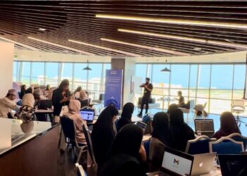 عمانتل تستثمر في المواهب العمانية وتدعم ريادة الأعمال التقنية بالمعسكر التدريبي “الواقع الممتد”