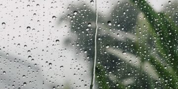 توقعات بهطول أمطار متفاوتة الغزارة على جبال الحجر والمناطق المجاورة