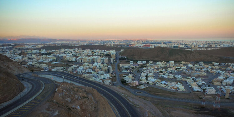 تداول عقاري بأكثر من 1.9 مليار ريال عُماني