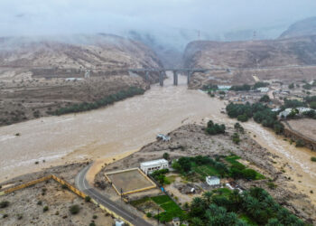 استمرارُ هطول الأمطار الرعدية على عدد من محافظات سلطنة عُمان