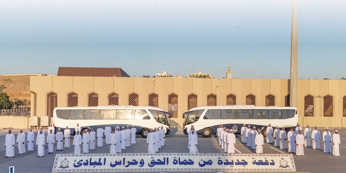 أكاديمية السلطان قابوس لعلوم الشرطة تستقبل دفعة جديدة من المواطنين 1 أكاديمية السلطان قابوس لعلوم الشرطة تستقبل دفعة جديدة من المواطنين