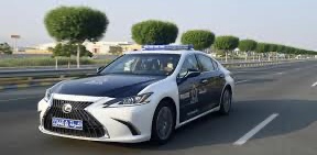 القبض على 3 أشخاص سرقوا كابلات وأسلاك كهربائية من عدة منازل في الداخلية