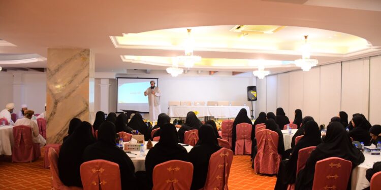 اللقاء المهني للجمعية العمانية للعناية بالقرآن الكريم 1 اللقاء المهني للجمعية العمانية للعناية بالقرآن الكريم