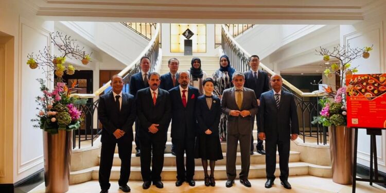 وفد جمعية الصحفيين العمانية يختتم زيارته للصين