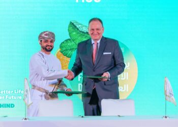 وحدة تموين الطيران العماني وبنك الطعام العماني يبرمان اتفاقية تعاون لمعالجة هدر الطعام وتعزيز مبادرات استهلاك الغذاء المستدامة