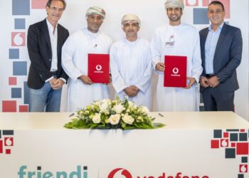 فرندي موبايل توقع شراكة استراتيجية لترتقي بخدماتها عبر شبكة فودافون عُمان المتطورة