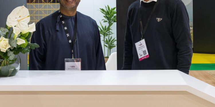 المشغل الوطني للسفر يوقع اتفاقية شراكة استراتيجية مع منصة "باسبورتر" لتعزيز تجربة السفر الرقمية 1 المشغل الوطني للسفر يوقع اتفاقية شراكة استراتيجية مع منصة “باسبورتر” لتعزيز تجربة السفر الرقمية