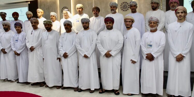 ختام البرنامج الاعلامي والسياحي الذي نظمته لجنة الصحفيين بمحافظتي البريمي والظاهرة 1 ختام البرنامج الاعلامي والسياحي الذي نظمته لجنة الصحفيين بمحافظتي البريمي والظاهرة