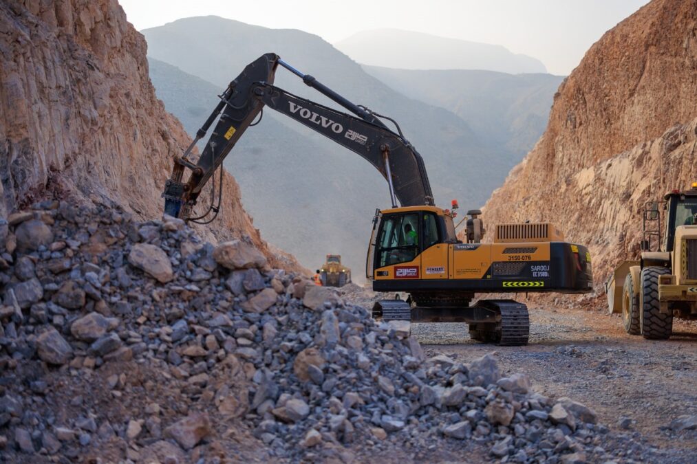 96 بالمائة نسبة الإنجاز بشق الطريق الجبلي مشروع خصب ليما دبا 5 57479bfc 9612 4341 9106 e5f7eef3f253