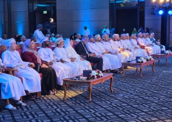 انطلاق ندوة اللامركزية ودورها في تنويع الاقتصاد وتوليد فرص العمل في المحافظات