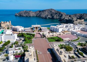 سلطنةُ عُمان تحتفل بعد غدٍ بالعيد الوطني الـ 54 المجيد