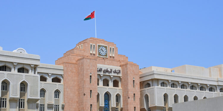 1ر43 مليون ريال عُماني إجمالي قيمة أذون الخزانة الحكومية المخصصة لهذا الأسبوع 1 1ر43 مليون ريال عُماني إجمالي قيمة أذون الخزانة الحكومية المخصصة لهذا الأسبوع