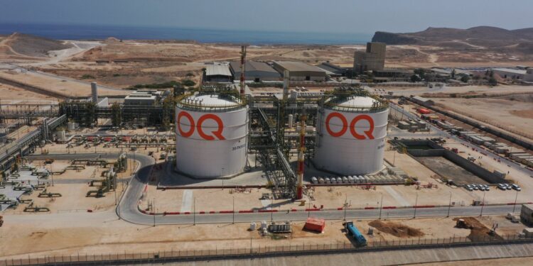 أوكيو للصناعات الأساسية تتلقّى تعهدًا من 4 مستثمرين بشراء 30 بالمائة من الأسهم 1 أوكيو للصناعات الأساسية تتلقّى تعهدًا من 4 مستثمرين بشراء 30 بالمائة من الأسهم