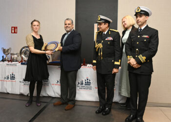 الاحتفالُ بتسليم جائزة السُّلطان قابوس للإبحار الشراعي في نسختها الـ 12 بإسبانيا