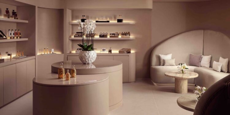 سانت ريجيس الموج مسقط يُضيف لتجاربه الفخمة أول سبا جيرلان في سلطنة عُمان 1 سانت ريجيس الموج مسقط يُضيف لتجاربه الفخمة أول سبا جيرلان في سلطنة عُمان