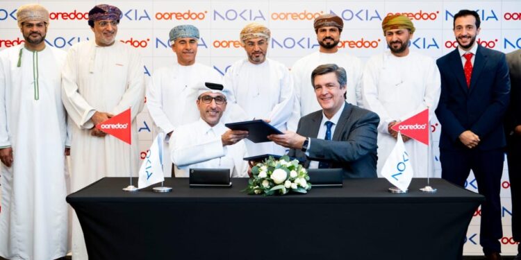 Cutting-edge DWDM network deployed to support hyperscalers, AI-driven technologies, and cloud platforms 1 إطلاق أحدث شبكة (DWDM) لدعم مراكز البيانات والتقنيات القائمة على الذكاء الاصطناعي والمنصات السحابية