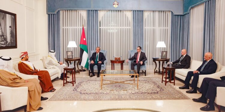 رئيس الوزراء الأردني يستقبل رئيس وأعضاء اتحاد الغرف الخليجية 1 رئيس الوزراء الأردني يستقبل رئيس وأعضاء اتحاد الغرف الخليجية