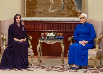 السّيدة الجليلة و السيدة انتصار السيسي تعقدان لقاءً وديًّا بقصر العلم العامر