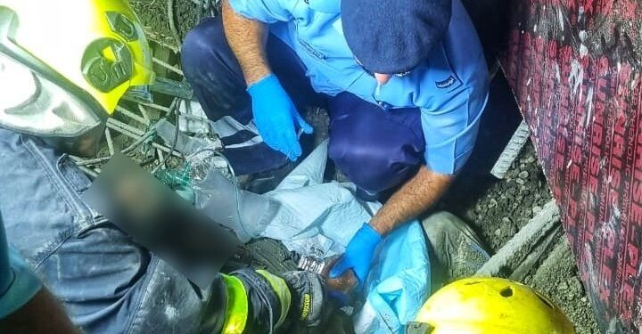 وفاة شخص وإصابة 3 آخرين بإنهيار مبنى قيد الإنشاء في ⁧‫صلالة‬⁩