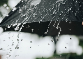 انخفاض ملحوظ في درجات الحرارة مصحوب بأمطار متفرقة