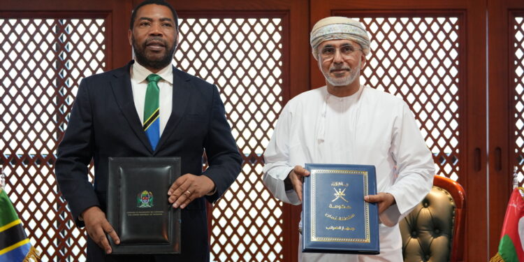 سلطنة عُمان وجمهورية تنزانيا توقعان على اتفاقية إزالة الازدواج الضريبي 1 سلطنة عُمان وجمهورية تنزانيا توقعان على اتفاقية إزالة الازدواج الضريبي