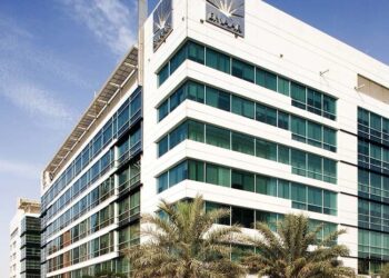 صندوق “ازدهار” العقاري من بنك مسقط ينجح في إتمام صفقة بيع أحد مباني مجمّع “إعمار” للأعمال في دبي