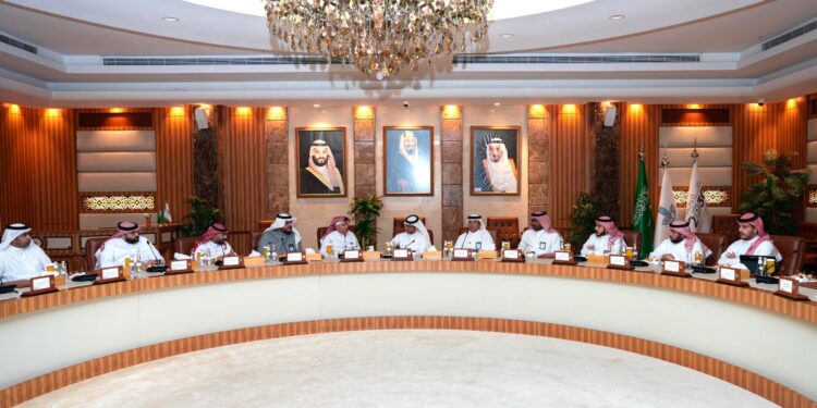 وفد أمانة العاصمة المقدسة يطلع على تجربة استثمارات أمانة الشرقية