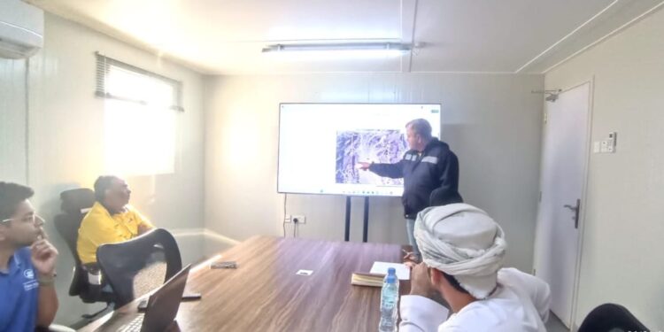 هيئة البيئة بشمال الشرقية تعقد اجتماعاً مع شركة الحديثة للمصادر لبحث المشاكل البيئية