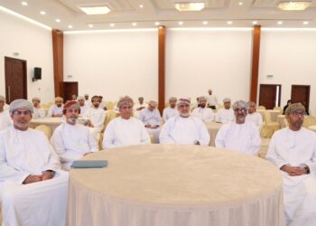 محافظ شمال الشرقية يعقد لقاءً موسعًا لاستعراض جائزة التميز المؤسسي