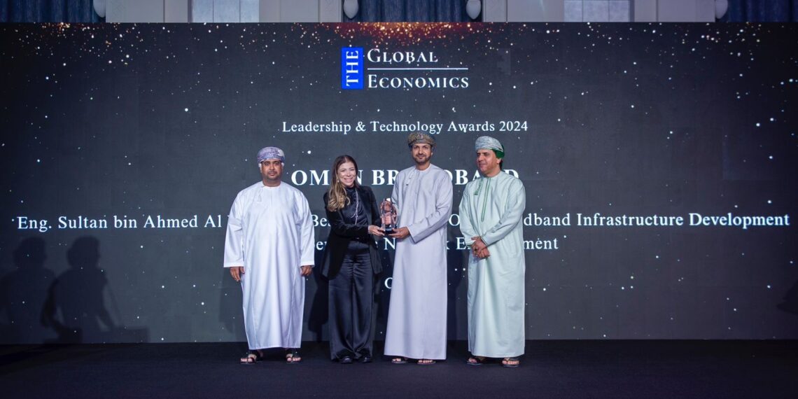 المهندس سلطان الوهيبي والشركة العمانية للنطاق العريض يحصدان جائزتي “جوائز الاقتصاد العالمية 2024″في دبي