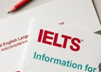 الآيلتس.. بوابة عبور أم حاجز لطموحات الشباب؟