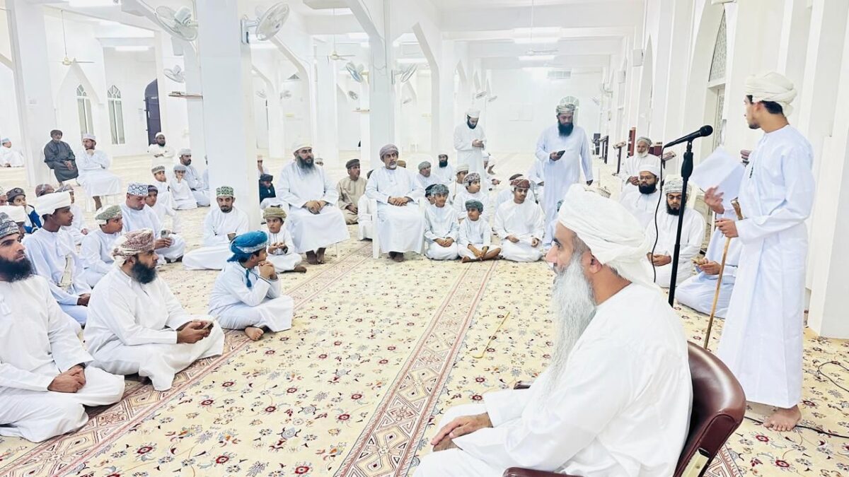 الاحتفال بتكريم حفظة كتاب الله في ولاية سناو 3 b49f53d9 43bf 4244 8190 947bfbc980d7