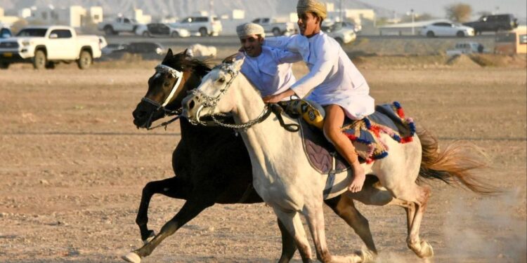 ضمن مهرجان سناو مقصدنا نادي سناو للفروسية ينظم سباق التحدي والإثارة في ميدان القادسية 1 ضمن مهرجان سناو مقصدنا نادي سناو للفروسية ينظم سباق التحدي والإثارة في ميدان القادسية