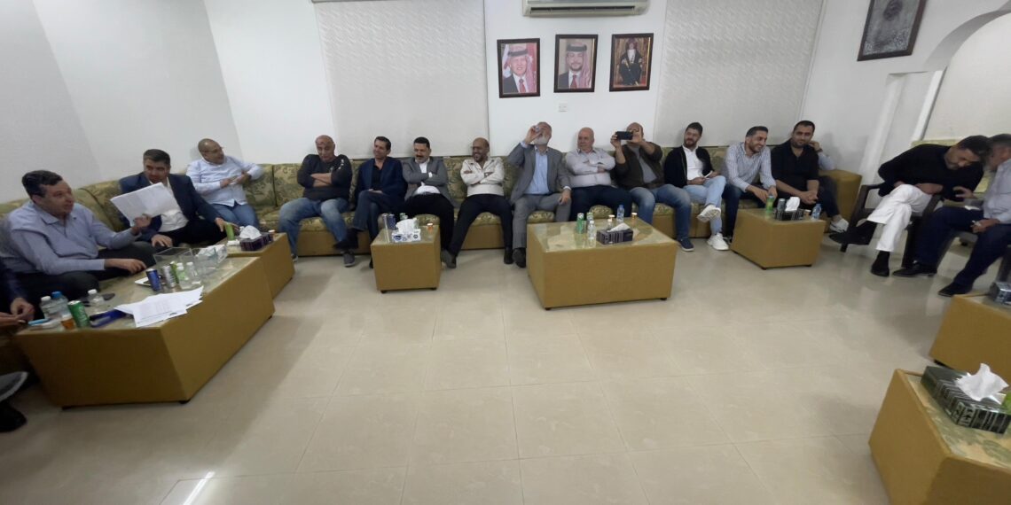 عبيدات رئيسًا لنادي الجالية الأردنية في سلطنة عُمان