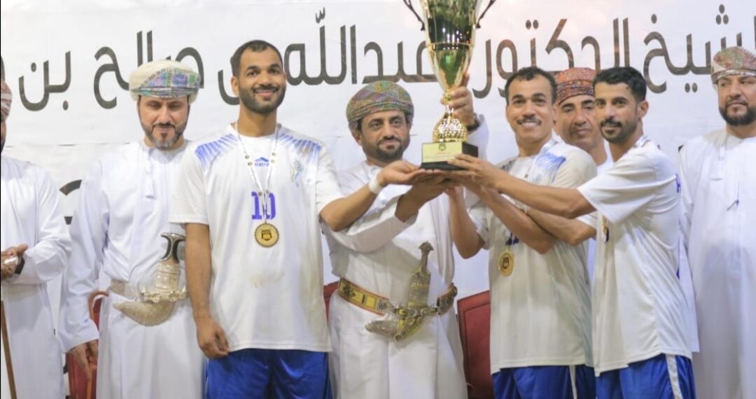 “فريق الإبداع الرياضي” يخطف الأنظار بفوزه وحصوله على المركز الأول في دوري الدرجة الأولى بنادي السويق 1 “فريق الإبداع الرياضي” يخطف الأنظار بفوزه وحصوله على المركز الأول في دوري الدرجة الأولى بنادي السويق