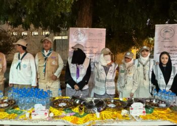 “كشافة تعليم الطائف” في خدمة المعتمرين بميقات السيل الكبير