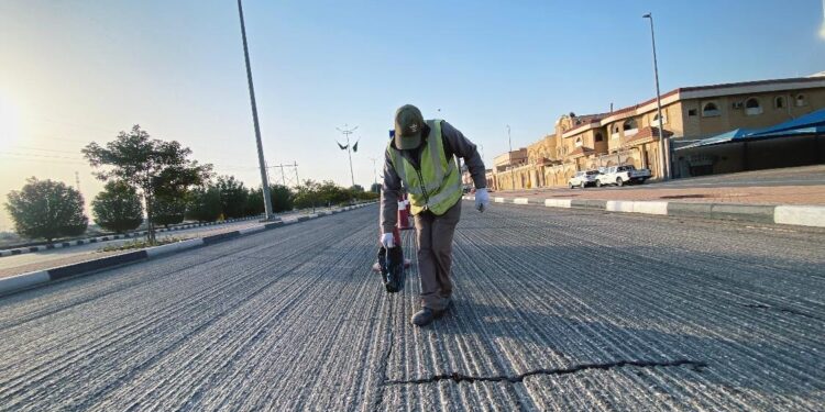 أمانة الشرقية: استمرار أعمال الصيانة وتعزيز البنية التحتية لعدد من الطرق والشوارع في بقيق 1 أمانة الشرقية: استمرار أعمال الصيانة وتعزيز البنية التحتية لعدد من الطرق والشوارع في بقيق