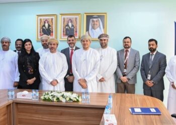 بنك قطر الوطني (فرع عُمان) وكروة للسيارات يوقعان اتفاقية تمويل استراتيجي بقيمة 43 مليون دولار أمريكي