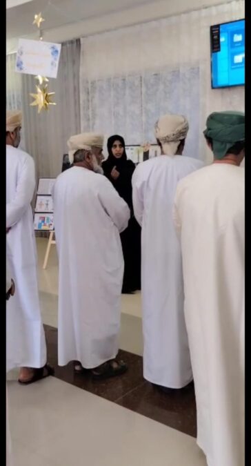 "حفل تكريم الوظائف المعاونة لمدرسة الحسنى للتعليم الأساسي " ١-٤" بولاية السويق 2 17455bb3 b26a 4caf a818 f7dc8011d07c