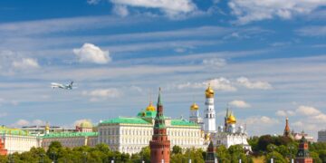 الطيران العُماني يُعلن عن تسيير رحلاته إلى موسكو على مدار العام مع اطلاق جدول الصيف الجديد