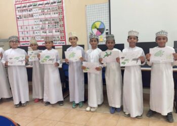 هيئة البيئة بالسويق تنظم محاضرة عن التلوث في البيئة البحرية