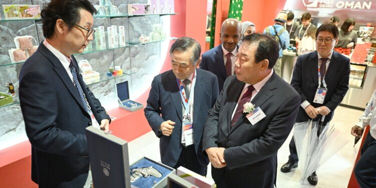 إشادة يابانيّة بجناح سلطنة عُمان في إكسبو 2025 أوساكا باليابان 