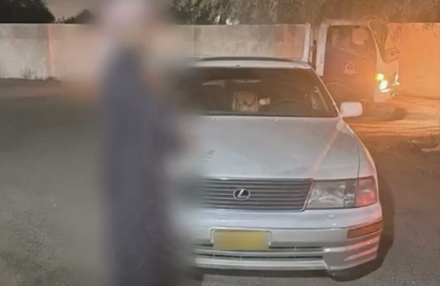 إيقاف مواطن لقيامه بسياقة مركبة برعونة وتهور بشمال الباطنة
