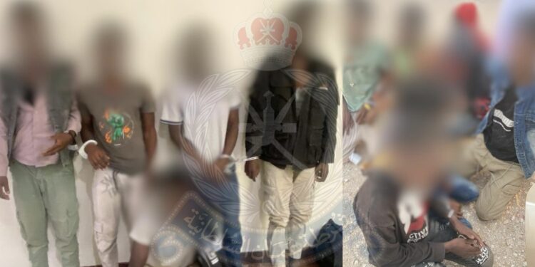 إيقاف 3 مواطنين سهلوا دخول متسللين في الوسطى