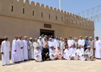 ضمن فعاليات الملتقى الصحفي.. زيارات ميدانية للتعرف على أبرز المعالم التاريخية والسياحية والاقتصادية بجنوب الباطنة