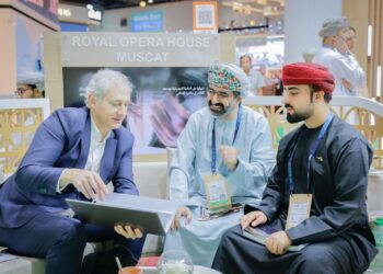 جناح سلطنة عُمان بمعرض سوق السفر العربي بدبي يشهد اتفاقيات شراكة واقبالًا واسعًا