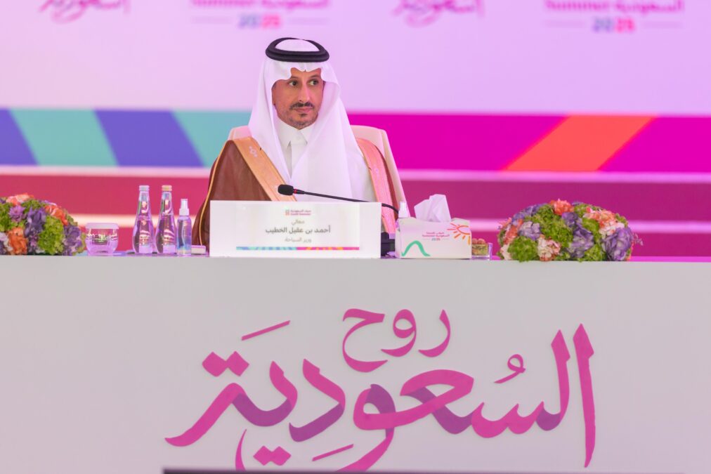 معالي وزير السياحة يقود ورشة عمل لإطلاق برنامج صيف السعودية 2025 2 35df5a23 4a08 4739 922c 4f50a3e9745a