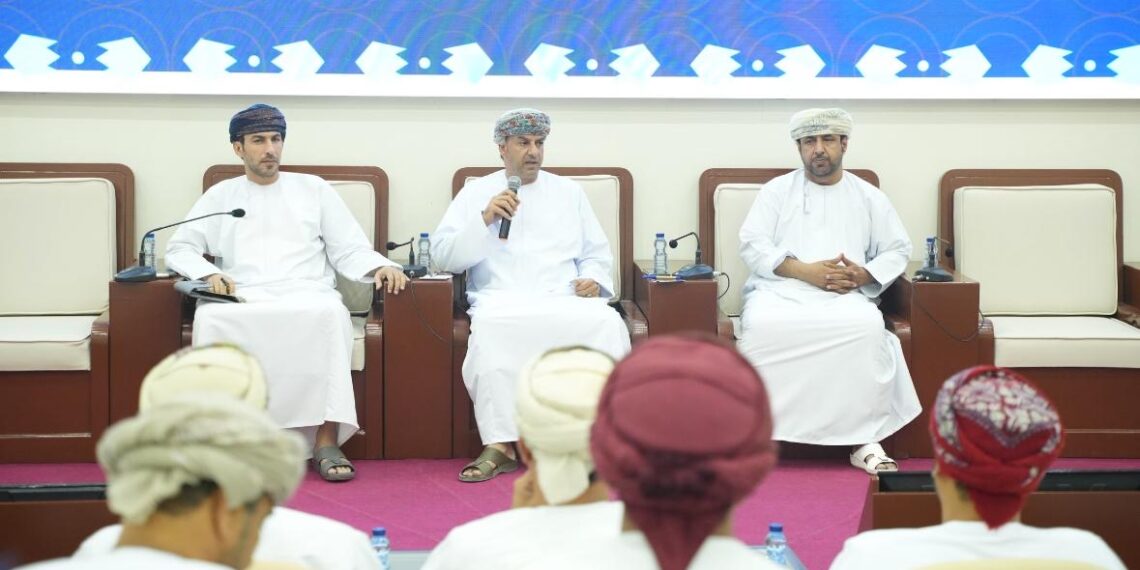 اجتماع موسّع مع رجال الأعمال وأصحاب وصاحبات المؤسسات الصغيرة والمتوسطة بشمال الشرقية