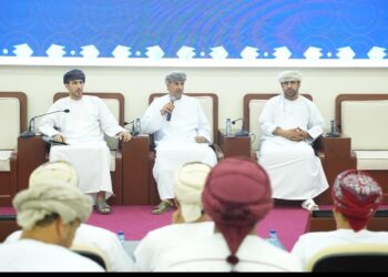 اجتماع موسّع مع رجال الأعمال وأصحاب وصاحبات المؤسسات الصغيرة والمتوسطة بشمال الشرقية